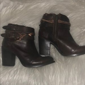 Freebies booties